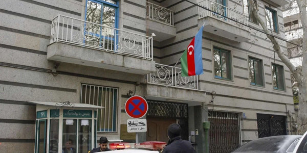 Azərbaycanın İrandakı səfirliyi və konsulluğu müharibə şəraitində işləyən diplomatik korpus kateqoriyasına daxil edilib