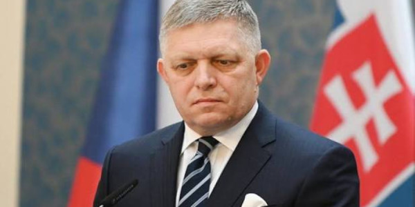 Slovakiya rəsmisi sülhün Rusiya olmadan mümkün olmayacağını bildirib