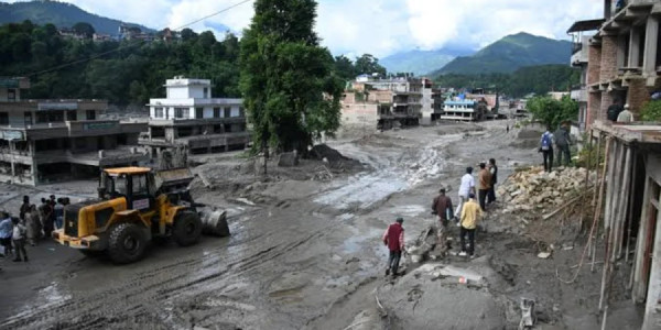 Nepalda daşqınlarda ölənlərin sayı 579-a çatıb