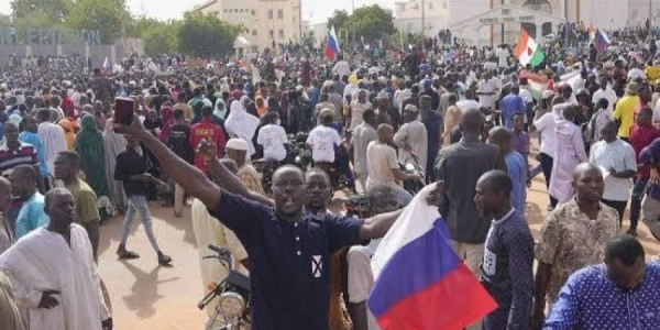 Niger Rusiyadan hərbi yardım istədi