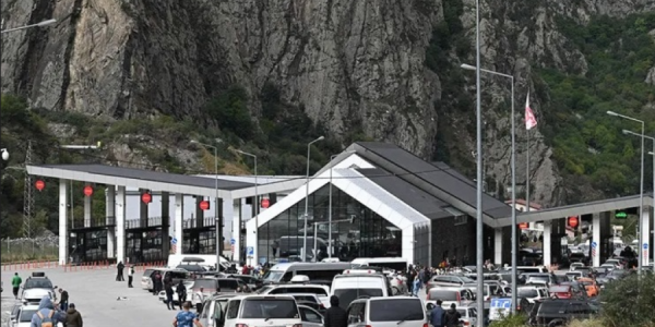 “Yuxarı Lars”da sərhəd keçidlərinin sayı artıb