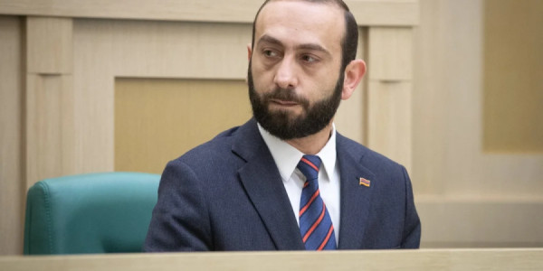 Mirzoyan: Ermənistan Azərbaycana məhsul göndərəcək