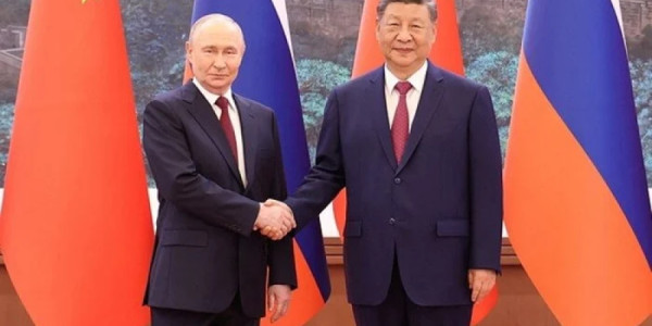 Putin və Szinpin görüşdü