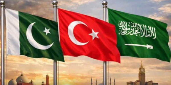 Tehran üç ölkənin müdafiə paktına münasibət bildirib