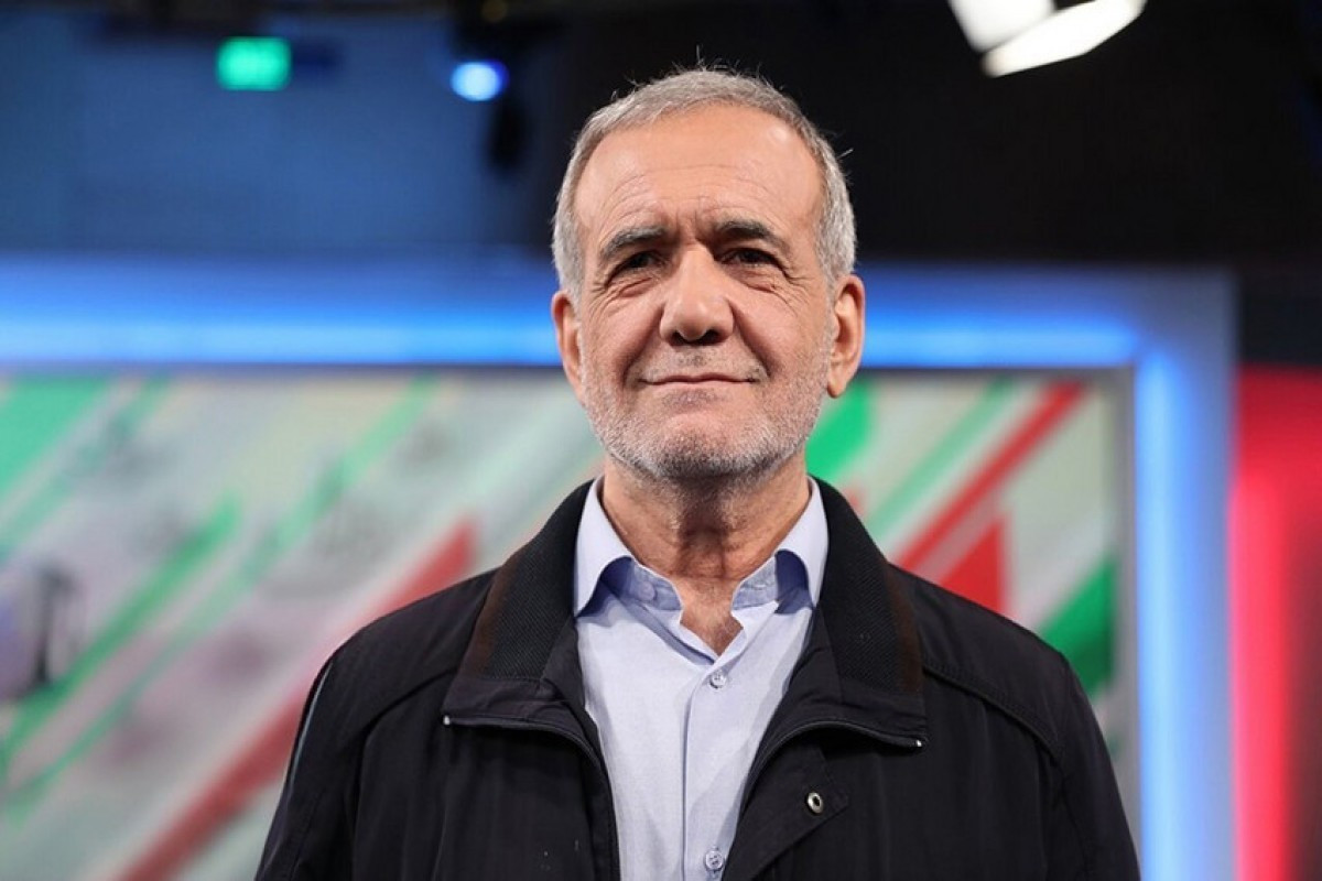 Bişkekdə maraqlı an: Pezeşkian qızına Azərbaycan dilində səsləndi