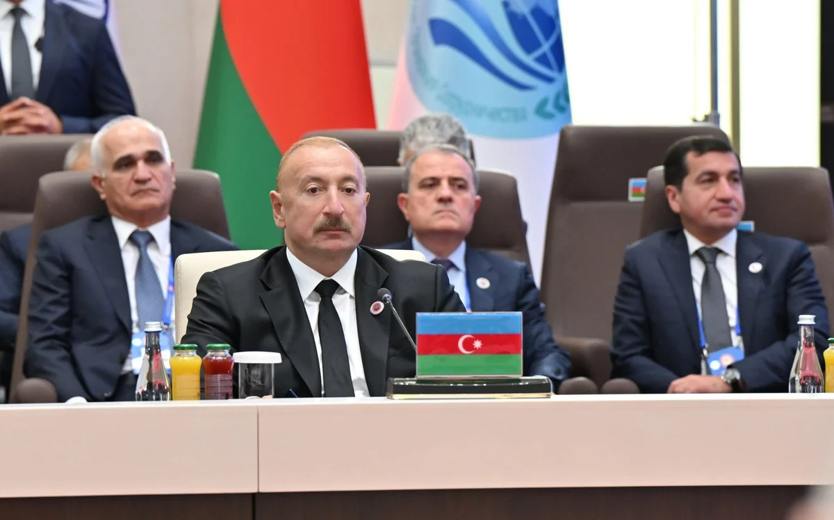 İlham Əliyevin sosial media hesablarında "ŞƏT plyus" formatında görüşündəki çıxışına dair paylaşım edilib