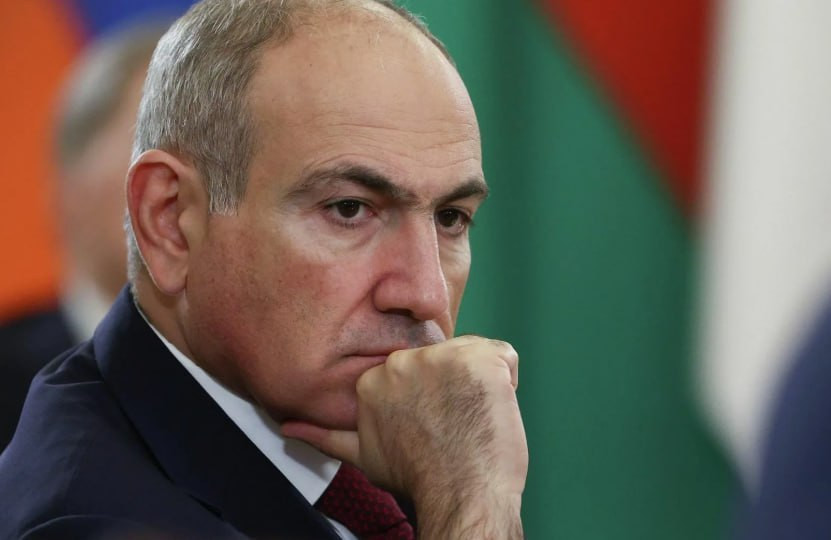 Paşinyan Putinlə görüşdən razı qalıb