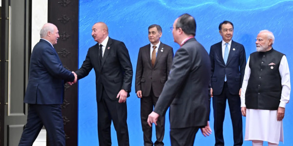 Prezidentin sosial media hesablarında "ŞƏT plyus" çərçivəsində dövlət və hökumət başçıları ilə görüşündən görüntülər paylaşılıb