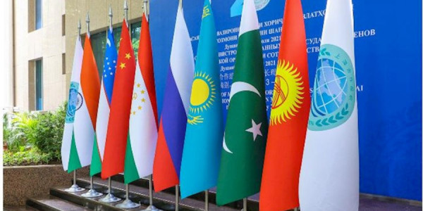 Bişkekdə liderlərin rəsmi qarşılanması başlayıb
