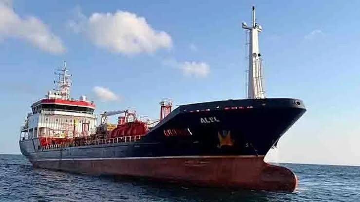 Türkiyədə tanker qəzasında 9 dənizçi saxlanılıb