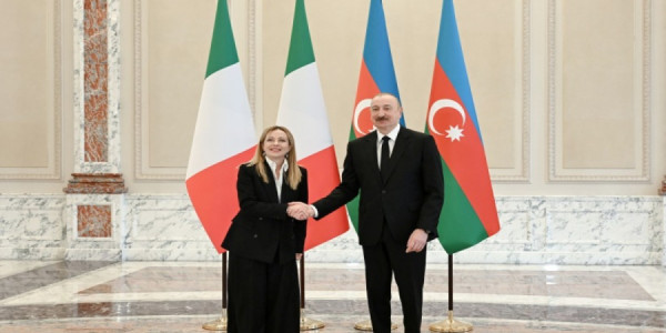 Meloni vəzifəsində rekord müddət qalması münasibətilə təbrikə görə İlham Əliyevə təşəkkür edib