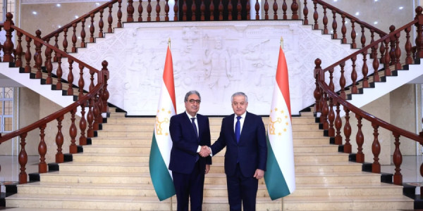 Azərbaycan səfiri etimadnaməsinin surətini Tacikistanın XİN rəhbərinə təqdim edib