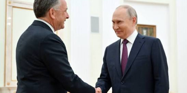 Uitkoff Putinə təşəkkür edib