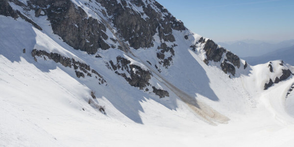 Alpinist qrupuna qar uçqunu düşdü: cinayət işi açıldı