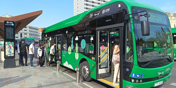 M2 nömrəli ekspres avtobuslara ikinci validator quraşdırılıb