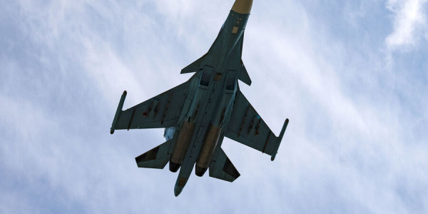 Su-34 eskadrilyası Ukraynadakı hədəflərə zərbə endirdi