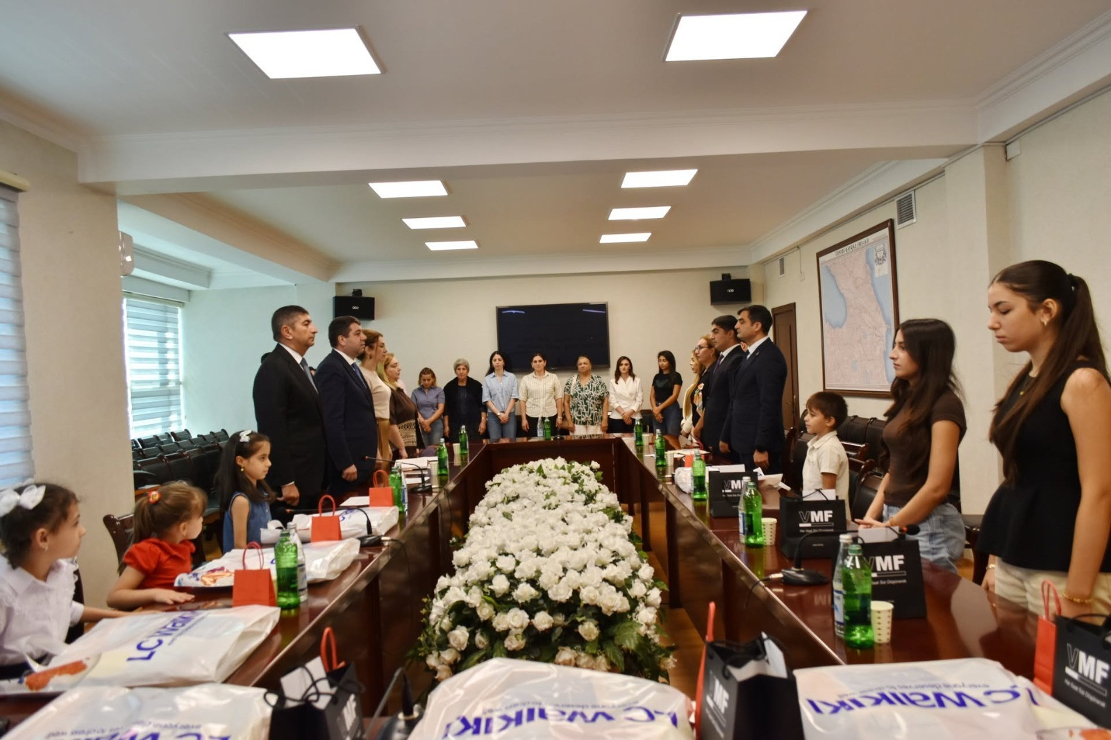 Yasamal rayonunda şagird və tələbə adını yeni qazanmış şəhid övladları ilə görüş keçirilib