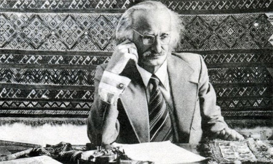 Naxışlarda əbədiyyətləşən sənətkar –