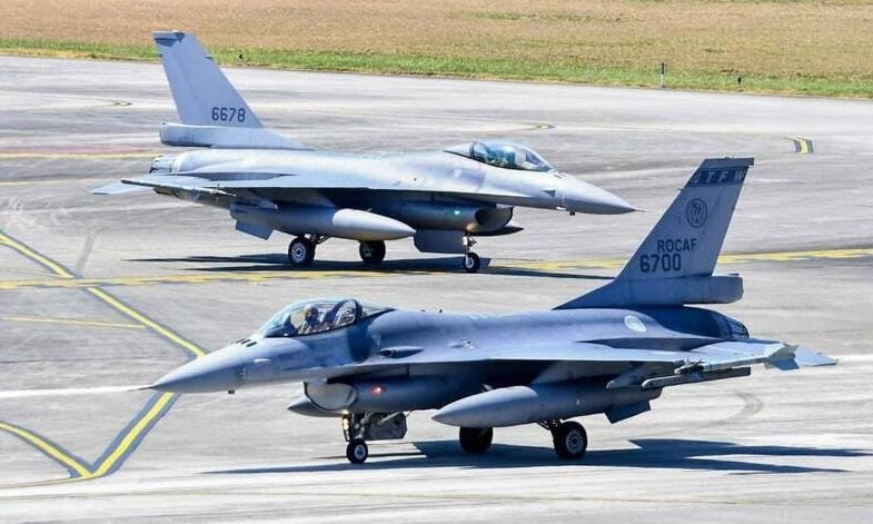 Tayvana gedən ilk F-16V-lər naməlum səbəbdən geri döndü