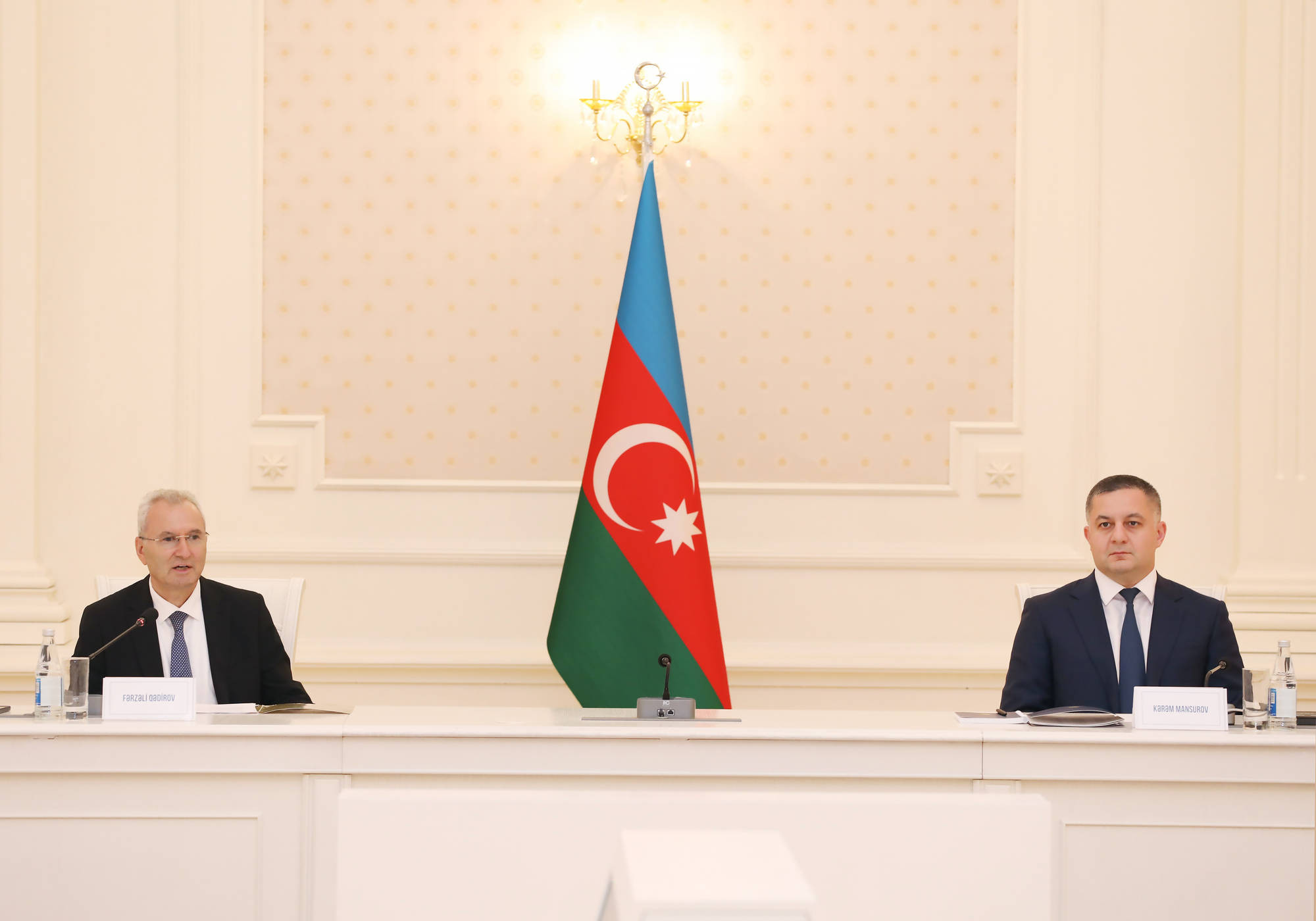 “Maarifçi”lər Məhkəmə-Hüquq Şurasının Aparat rəhbəri ilə görüşüb