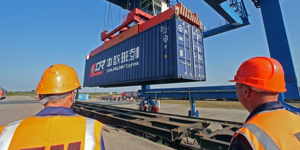 Moskva ilə Pekin arasında TİCARƏT REKORDU gözlənilir