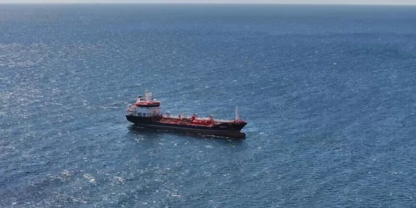 Marmara dənizində batan gəminin heyətini axtarış davam edir