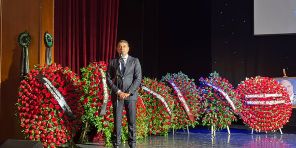 Aleksandr Şarovski və onun teatr məktəbi xalqımızın yaddaşında daim qalacaq - nazir