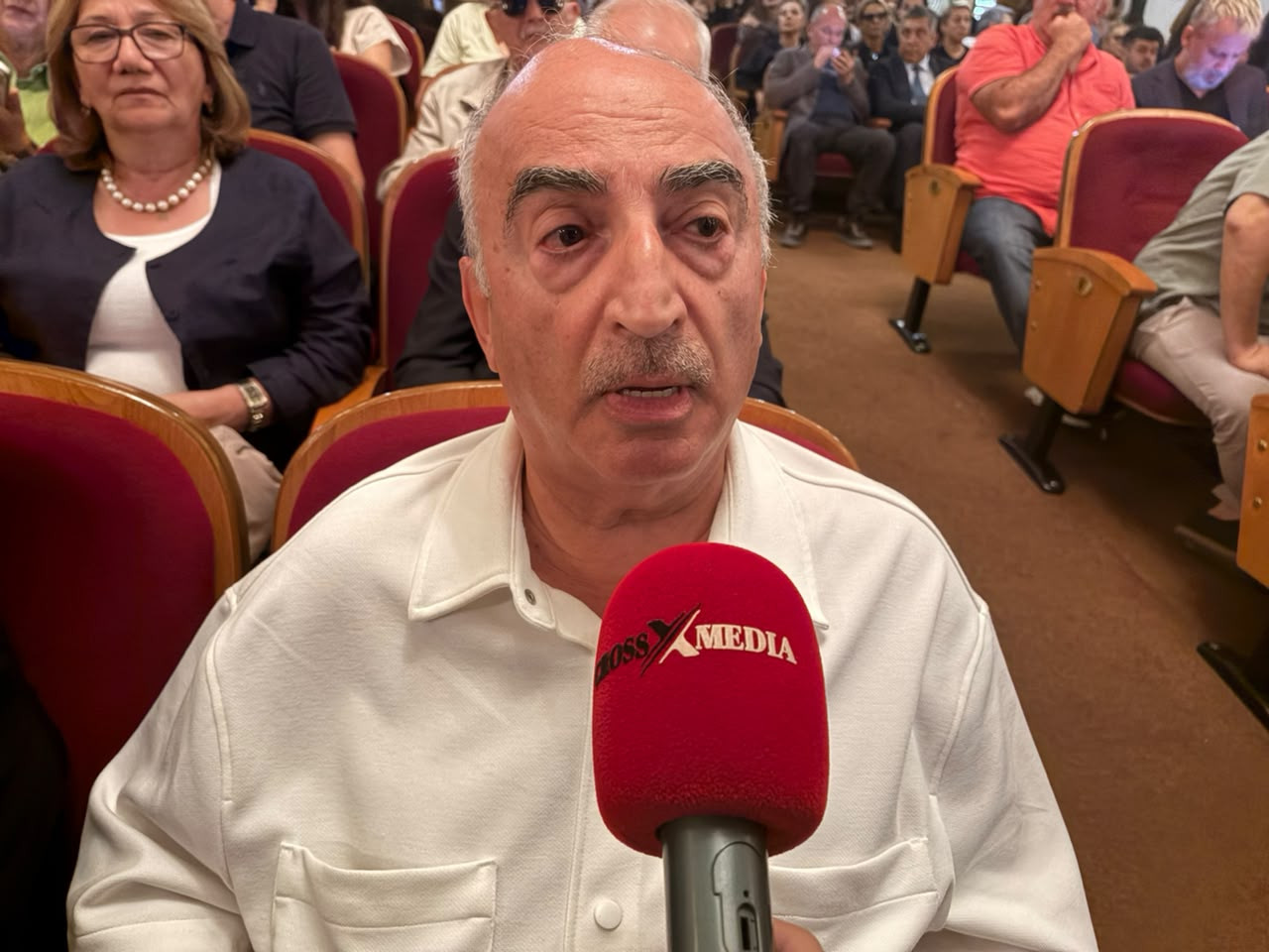 Xalq yazıçısı: Şarovski Rus Dram Teatrında bir era idi
