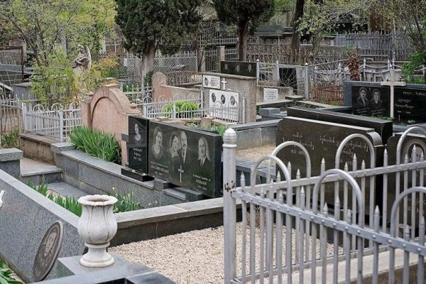 Qəbirdən oğurluq edənləri dində hansı cəza gözləyir?