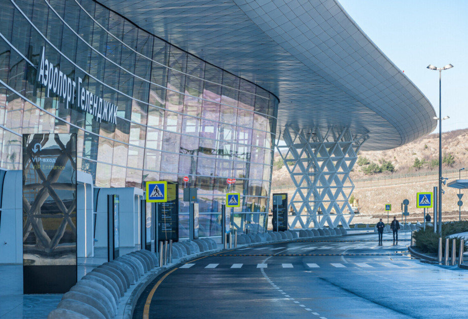 Rusiyanın Gelencik hava limanında uçuşlar məhdudlaşdırıldı
