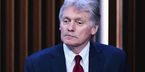 Dmitri Peskov Fars körfəzindəki vəziyyətdən narahatdır