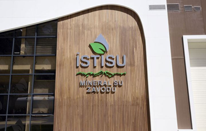 Xarici diplomatlar "İstisu" mineral su zavoduna baş çəkiblər