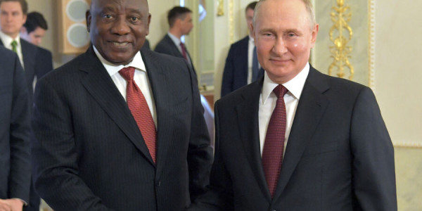 Ramafoza: Putin Ukrayna münaqişəsinin həllində maraqlıdır