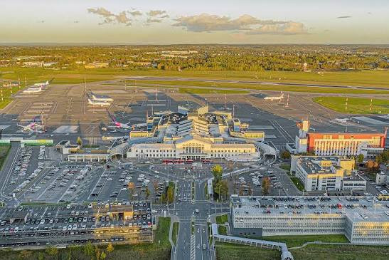 Vilnüs hava limanı naməlum dronlara görə bağlanıb
