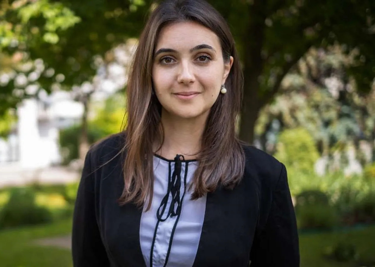 Zelenski keçmiş mətbuat katibinə sanksiya tətbiq edib