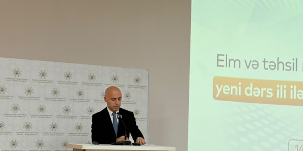 Nazir yeni tədris ili ilə bağlı mətbuat konfransı keçirir
