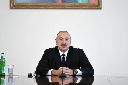 İlham Əliyev Bakıda keçirilən beynəlxalq konfransların iştirakçılarını qəbul edib
