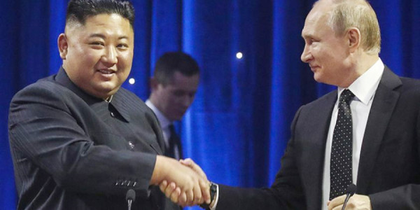 Kim Çen In Putinə dəstək vədi verdi