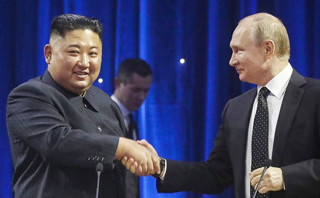 Kim Çen In Putinə dəstək vədi verdi