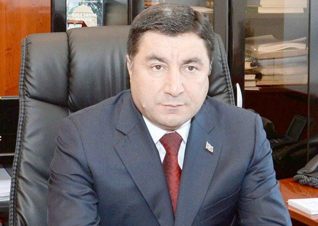 Nazirin oğluna ölkədən çıxma qadağası