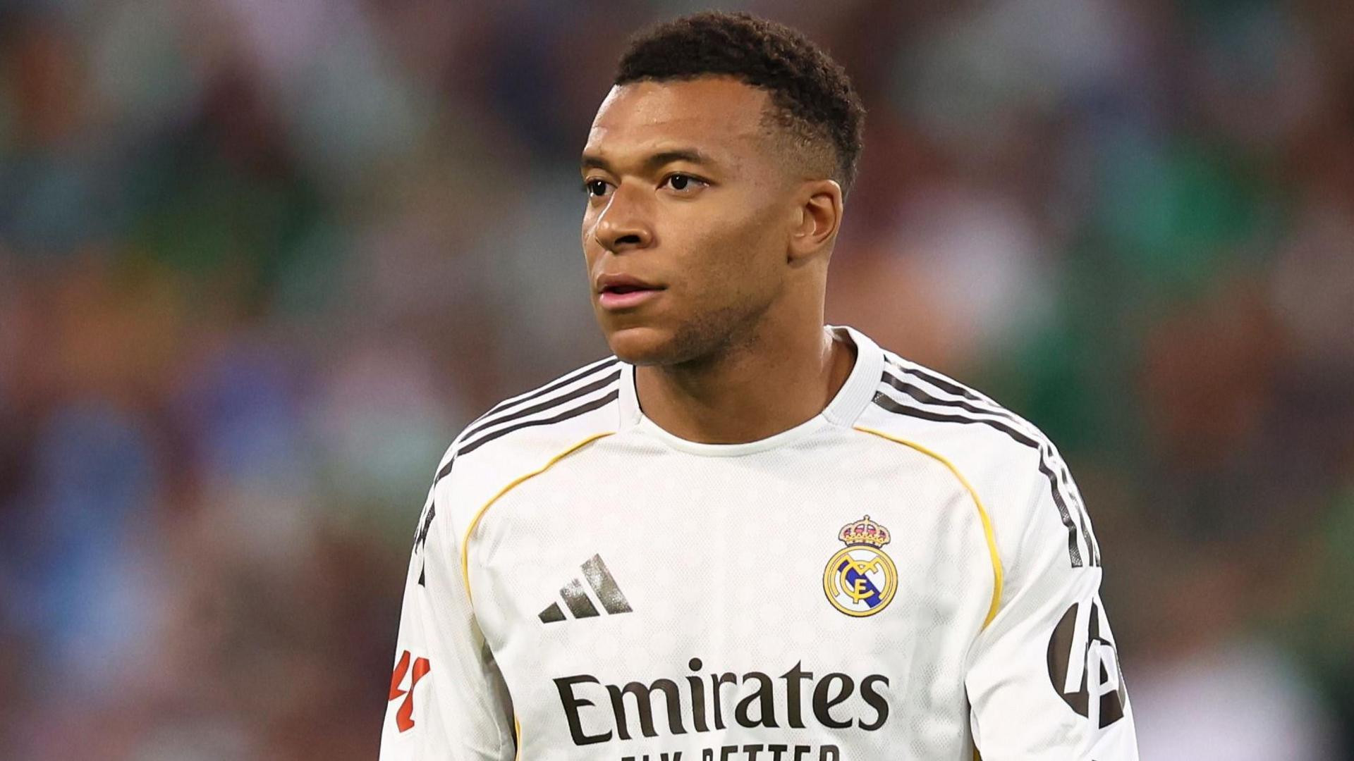 Kilian Mbappe keçmiş klubu PSJ-yə 60 min avro ödəməli olacaq