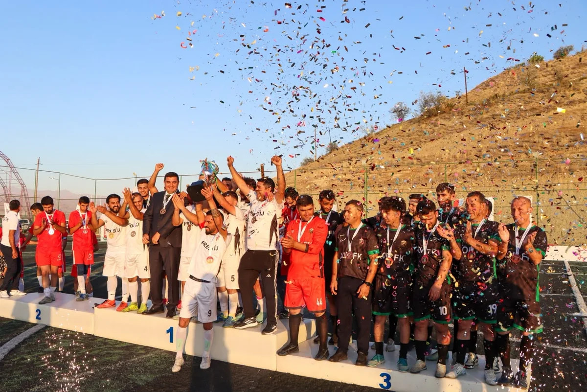 Naxçıvanda ilk dəfə təşkil olunan Minifutbol Kubokuna yekun vurulub