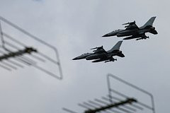 Ukraynanın F-16-ları üçün raket çatışmazlığı yaranıb