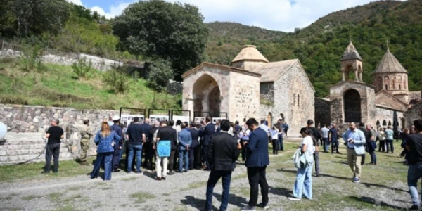 Diplomatlar Qarabağa gəldi, ermənilər hərəkətə keçdi