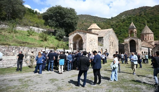 Diplomatlar Qarabağa gəldi, ermənilər hərəkətə keçdi