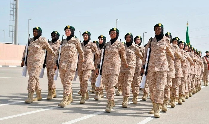 Tehranda səfərbərlik: Qadın batalyonları yaradılır
