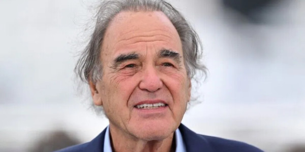 Oliver Stone ABŞ-nin militarist siyasətini tənqid edib