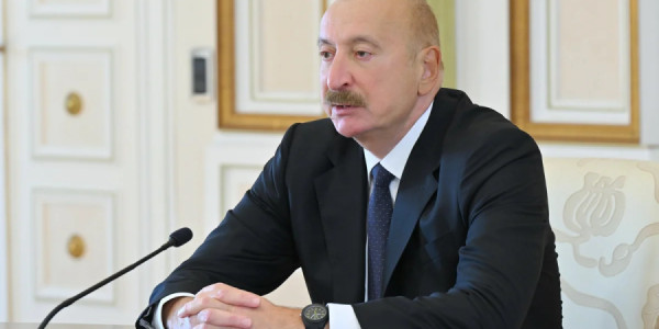 Prezident İlham Əliyev TDT-yə üzv ölkələrin təhlükəsizlik üzrə rəhbər şəxslərini qəbul edib