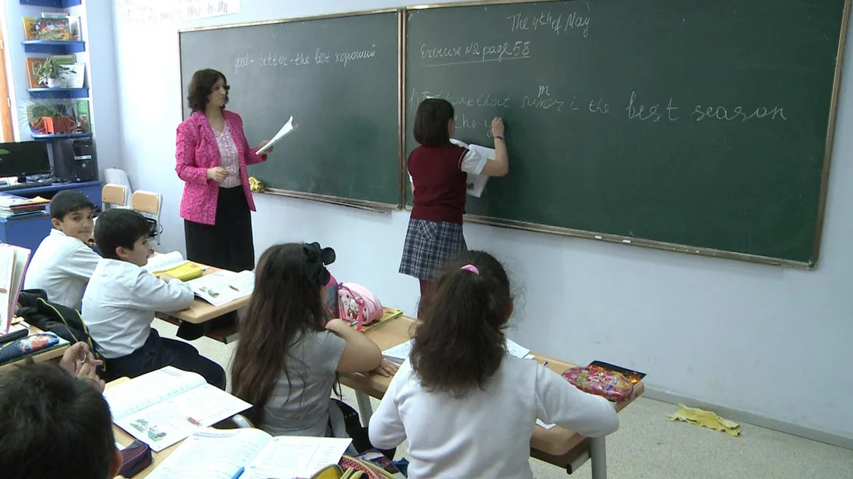 Müəllimlərin işə qəbulu müsabiqəsindən sonra təxminən 3 minə yaxın vakant yer yaranıb