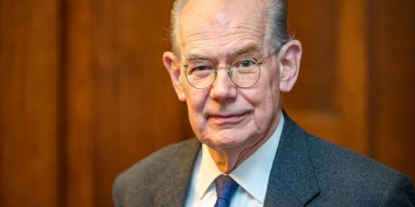 Con Mearsheimer Ukraynanın cəbhədə ciddi çətinliklərlə üzləşdiyini bildirib